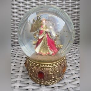 Elegant Angel Snow Globe music box